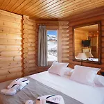 El Lodge, & Hotel