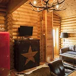 El Lodge, & Hotel