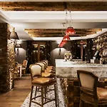 El Lodge, & 5* Serra Nevada