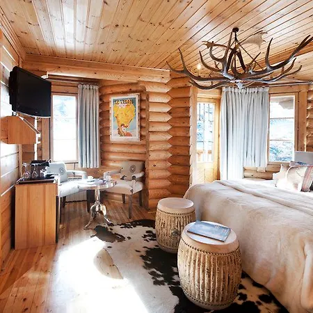 El Lodge, &