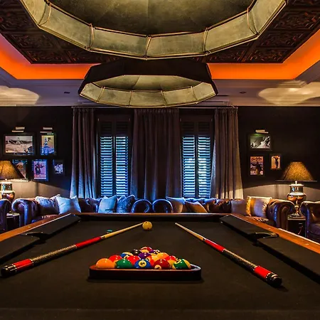 Hotel El Lodge, & Sierra Nevada