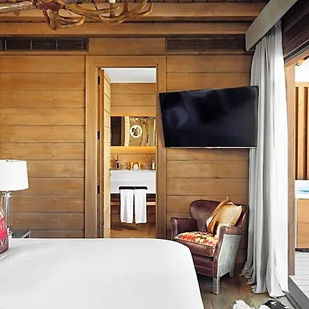 El Lodge, & Hotel 5*