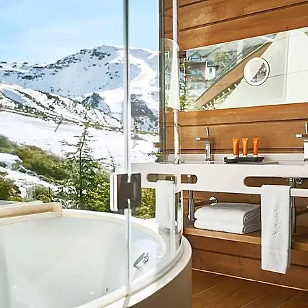 El Lodge, & 5*