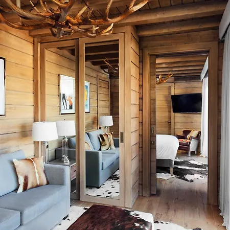 El Lodge, & 5*