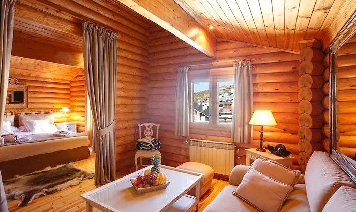 El Lodge, & Hotell 5*