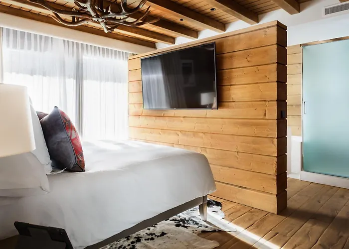 El Lodge, & Hotell 5*