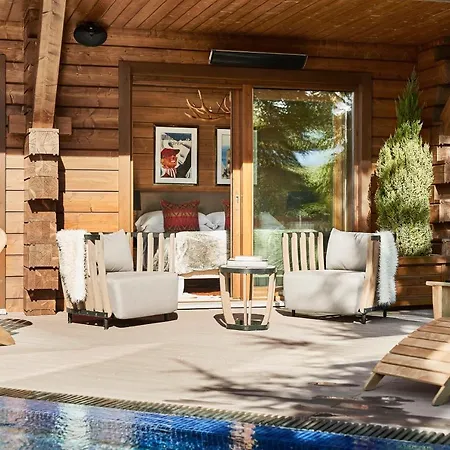 Hotel El Lodge, & Sierra Nevada