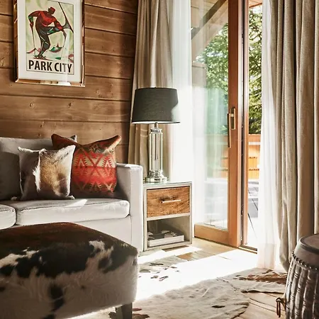 El Lodge, & Sierra Nevada