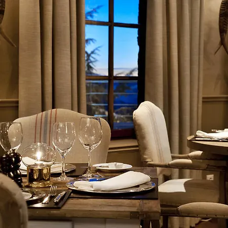 Hotel El Lodge, & Sierra Nevada